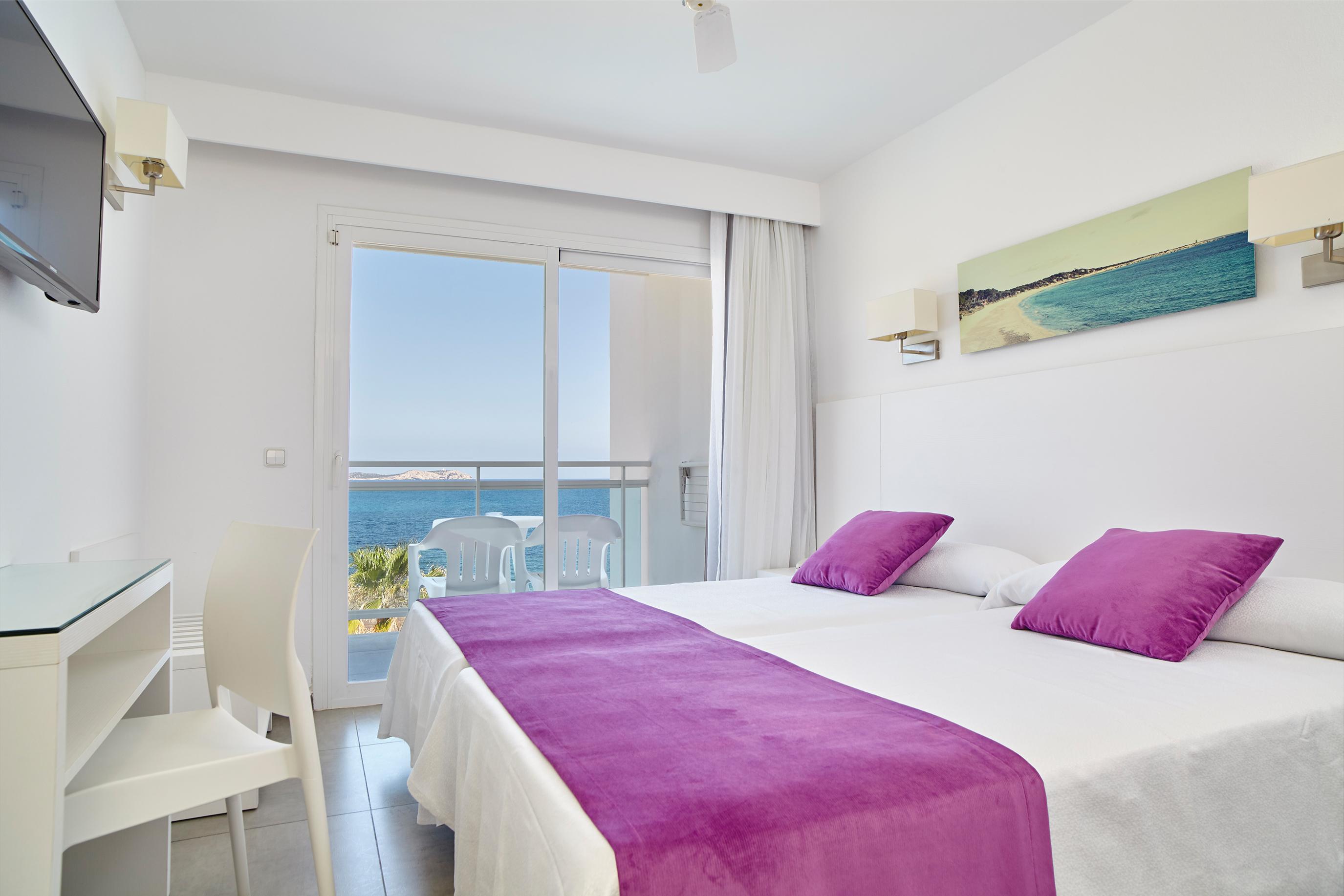 Aparthotel Nereida San Antonio  Bagian luar foto