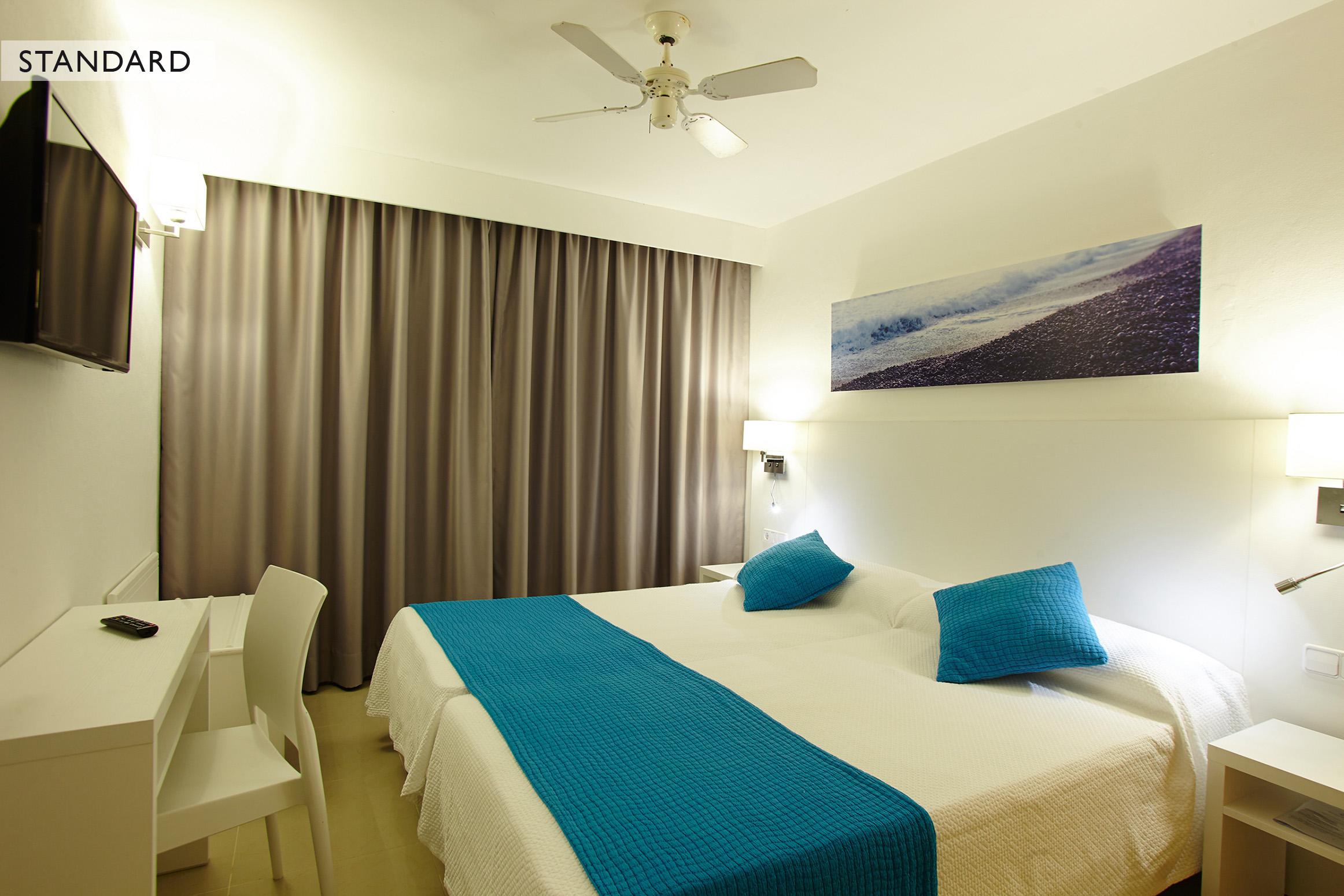 Aparthotel Nereida San Antonio  Bagian luar foto