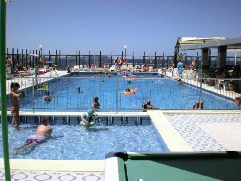 Aparthotel Nereida San Antonio  Bagian luar foto